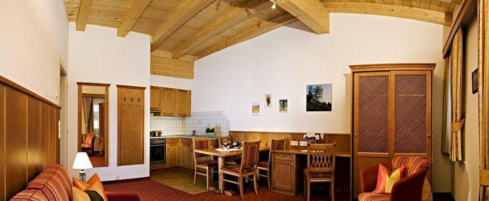 Apart Hotel Garni Strasser Zell am Ziller Exterior foto
