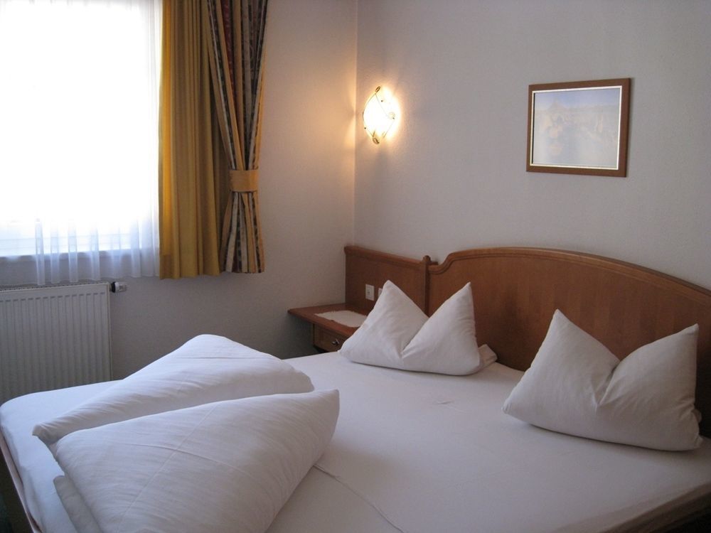 Apart Hotel Garni Strasser Zell am Ziller Exterior foto